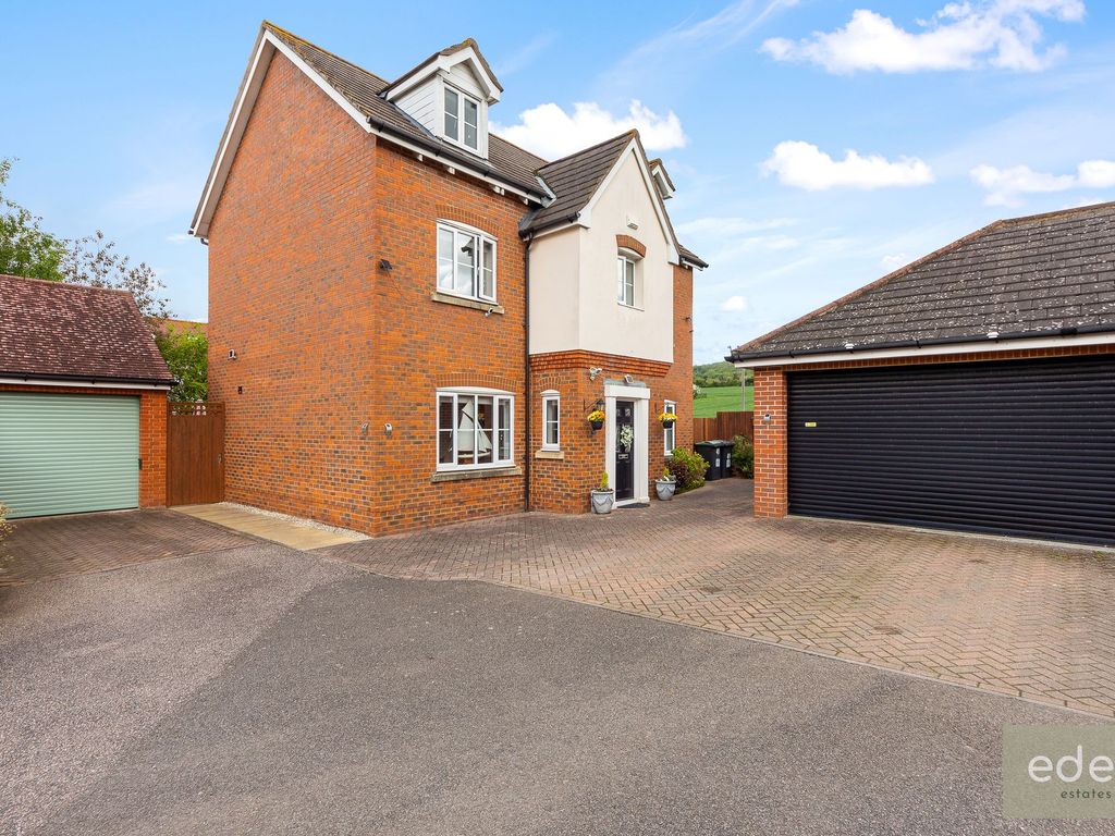 5 bed detached house for sale in Oldfield Drive, Wouldham ME1 Zoopla