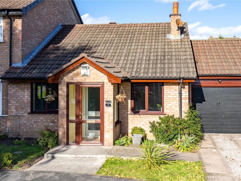 2 bed bungalow for sale in Ventnor Close, Great Sankey, Warrington WA5