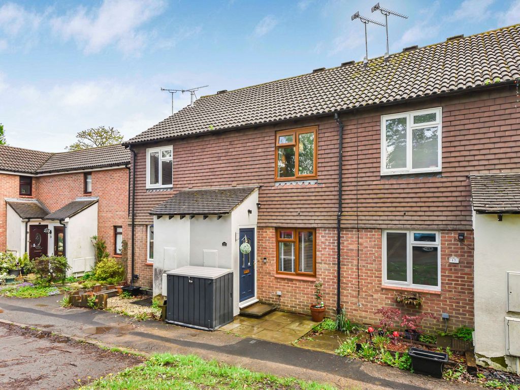 2 bed terraced house for sale in Atholl Road, Whitehill GU35 Zoopla