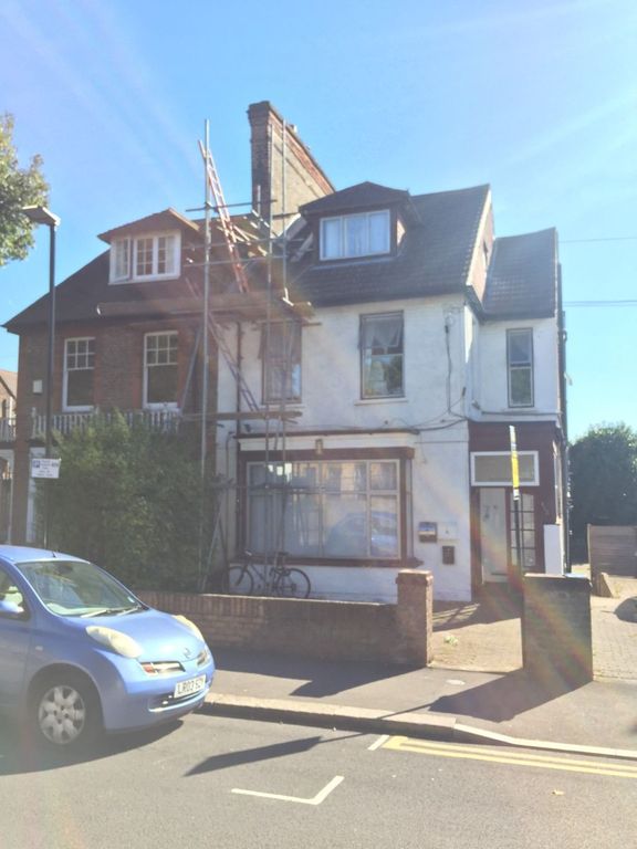 Studio to rent in Grove Road, London E17, £1,000 pcm Zoopla