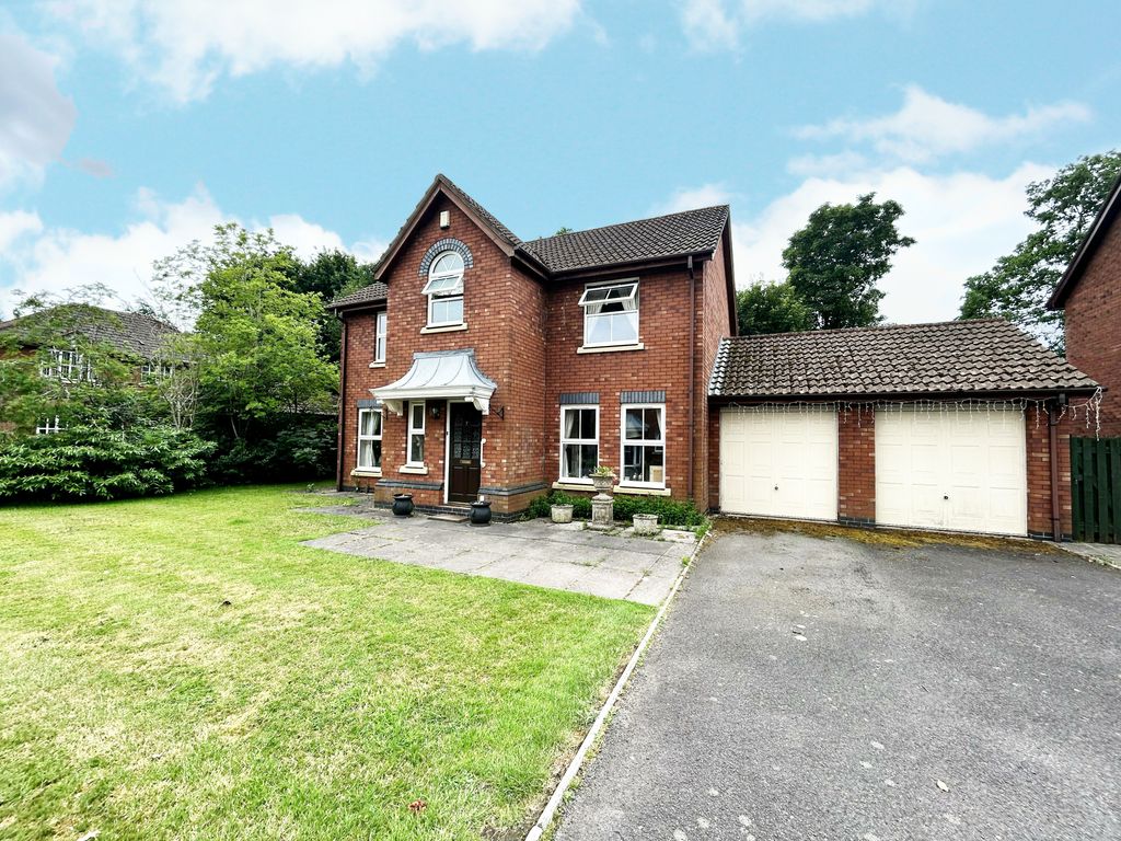 4 bed detached house for sale in Rushbury Close, Shirley, Solihull B90