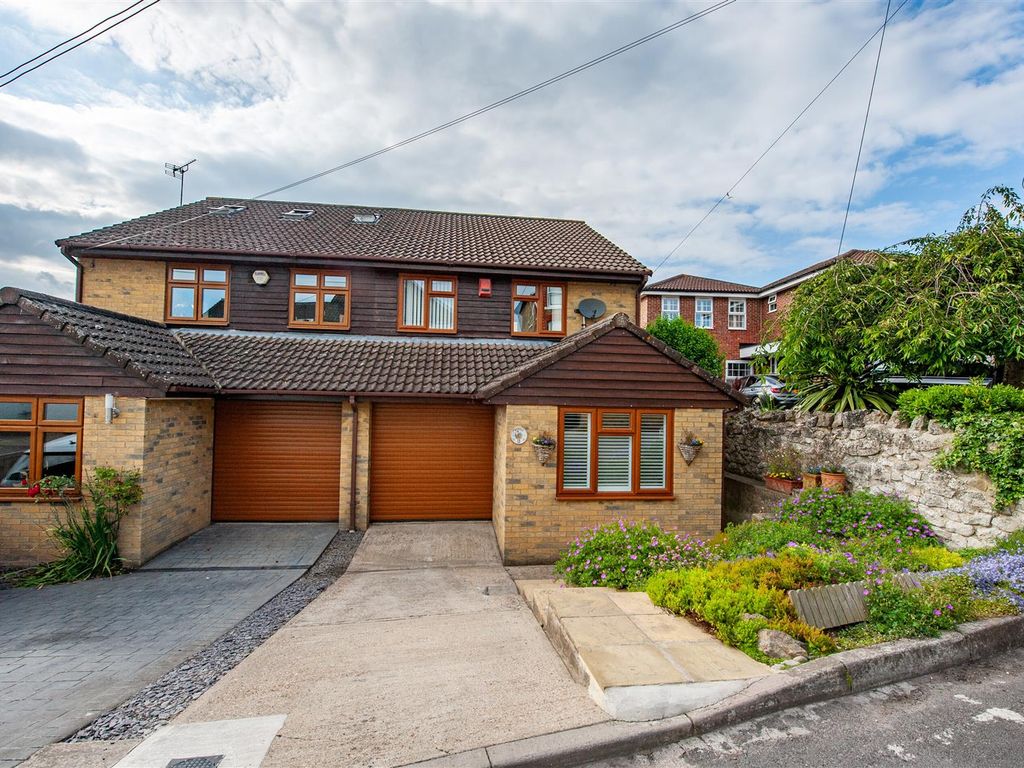 3 bed semidetached house for sale in Church Street, Burham, Rochester