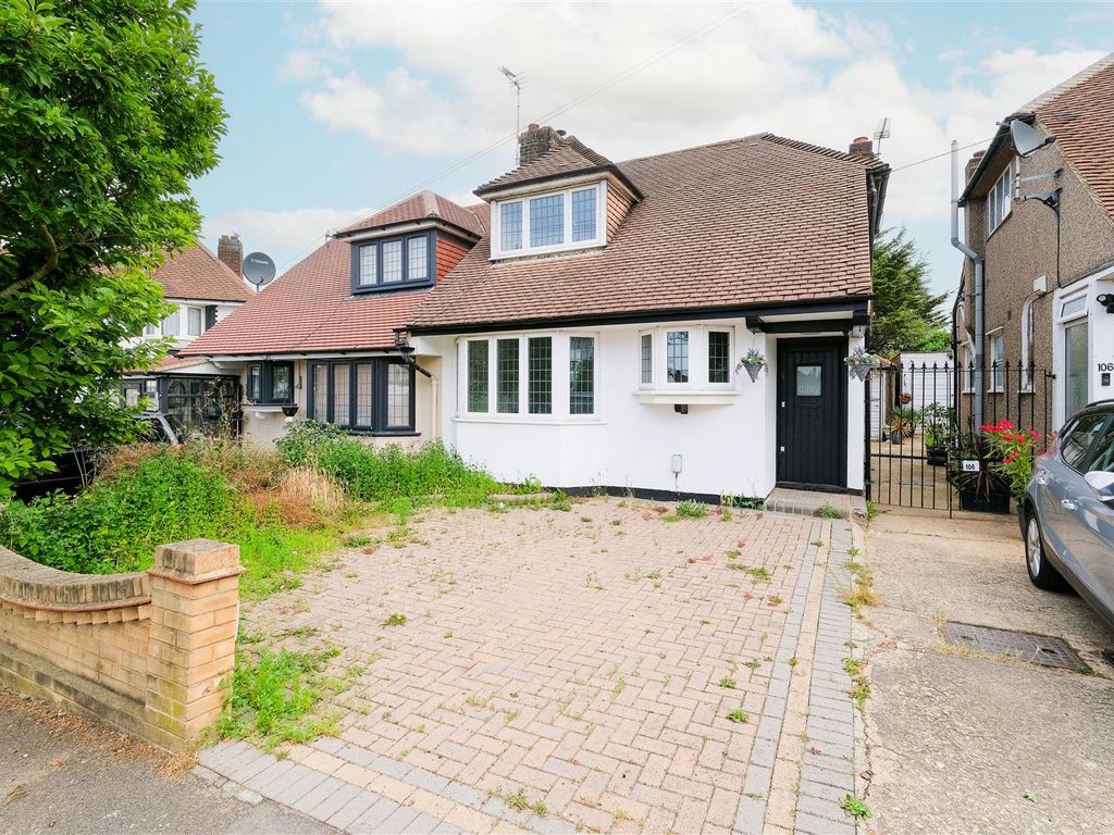 3 bed semidetached bungalow for sale in Priory Avenue, London E4 Zoopla