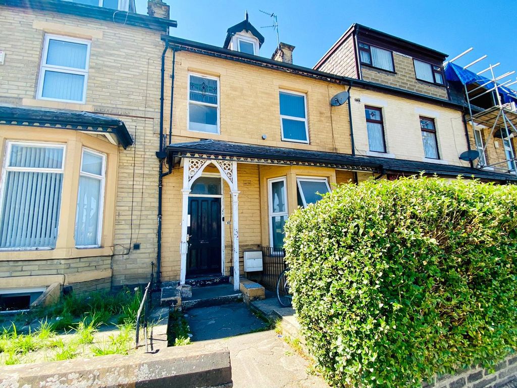 Laisteridge Lane, Bradford, West Yorkshire BD7  