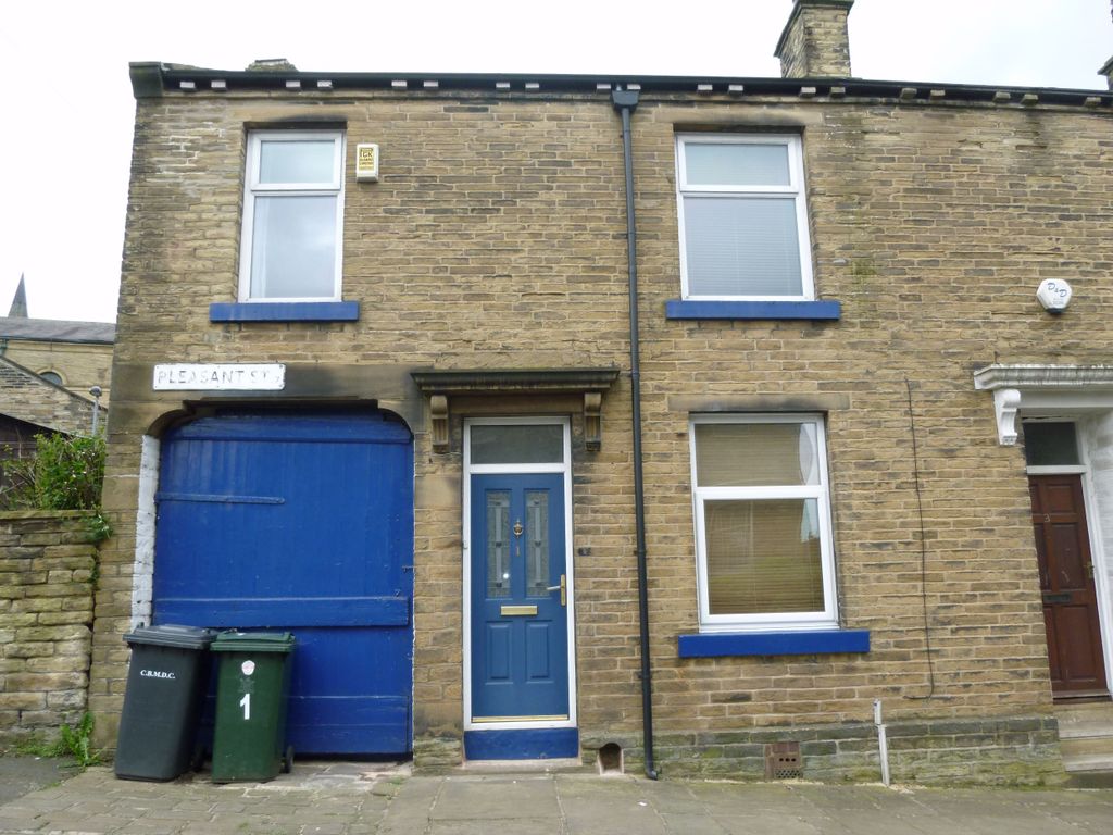 2 bed end terrace house to rent in Pleasant Street, Bradford, West