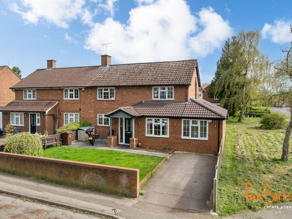 6 bed semidetached house for sale in Shenley Lane, London Colney, St