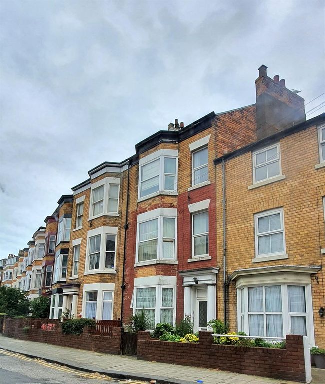 Room to rent in Trafalgar Square, Scarborough YO12 Zoopla