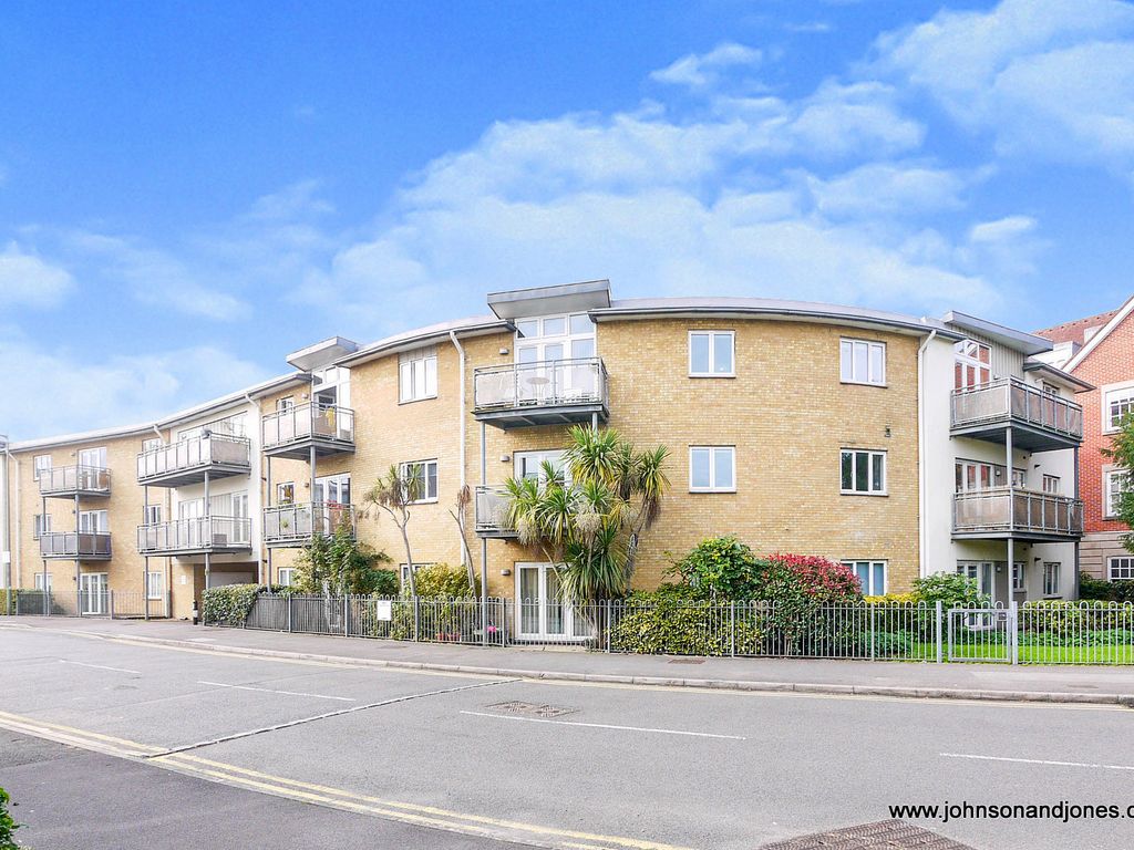 Jetty House Chertsey KT16  