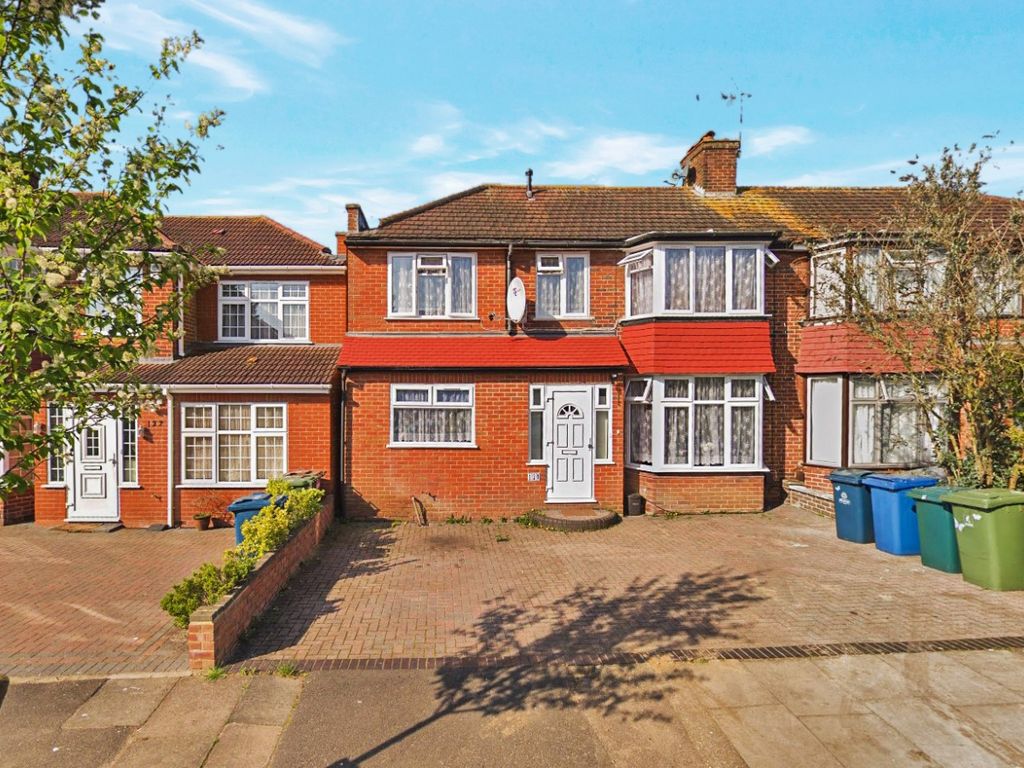 4 bed semidetached house to rent in Wetheral Drive, Stanmore HA7 Zoopla