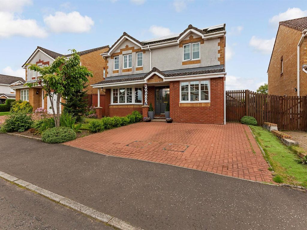 4 bed detached house for sale in Loanfoot Gardens, Braidwood, Carluke