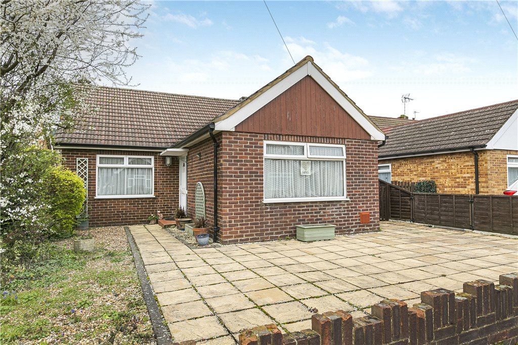 2 bed bungalow for sale in Russet Close, StainesUponThames, Surrey