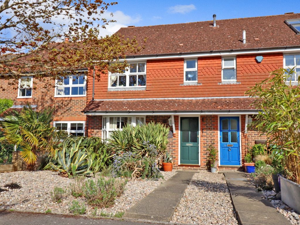 3 bed terraced house for sale in The Bartletts, Hamble, Southampton