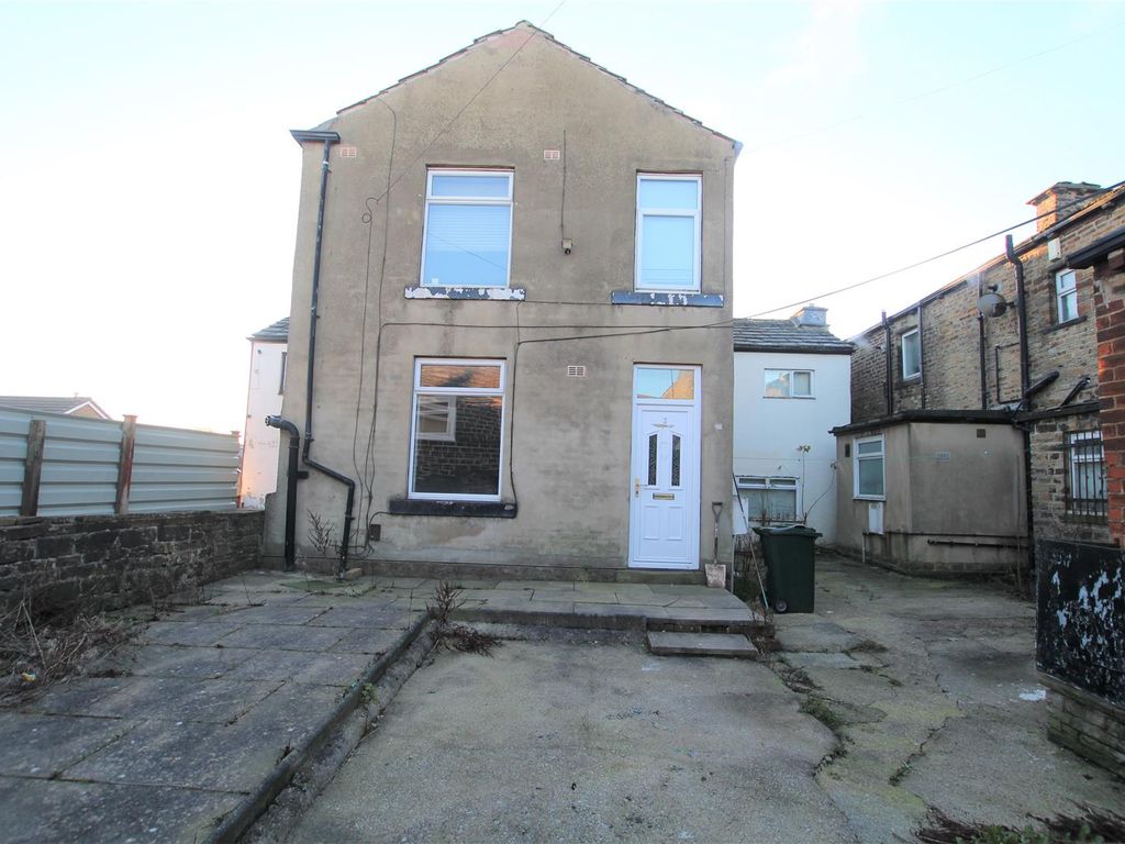 2 bed detached house to rent in Croft House Road, Wibsey, Bradford BD6