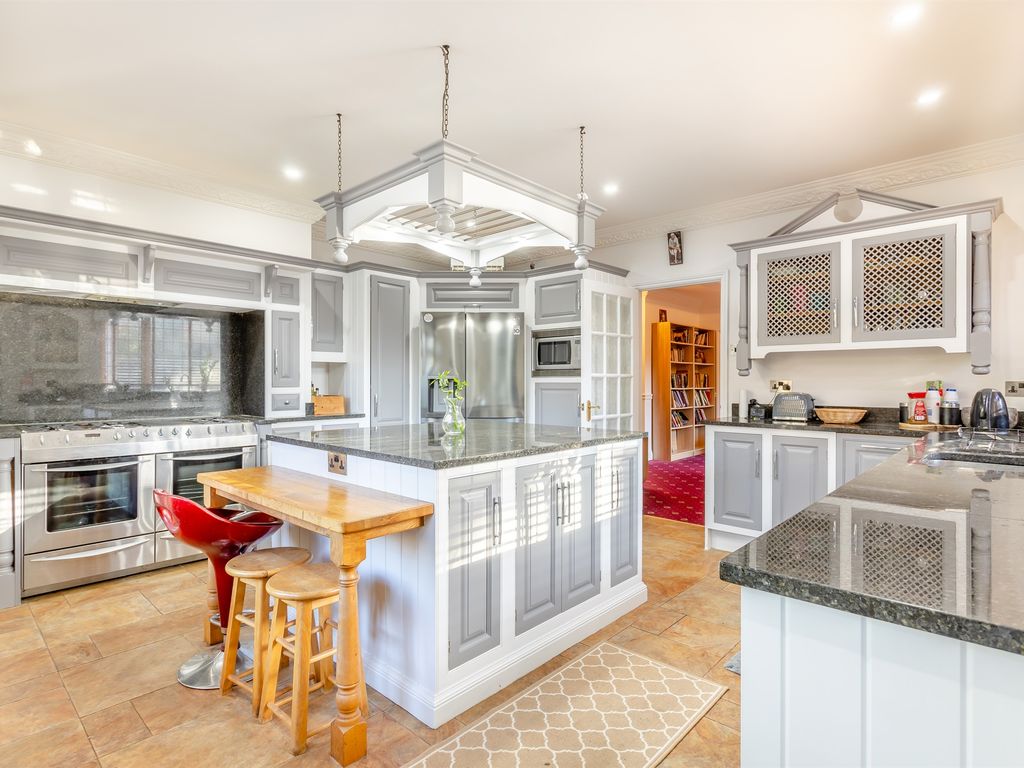 5 bed detached house for sale in Grange Crescent, Orton Longueville