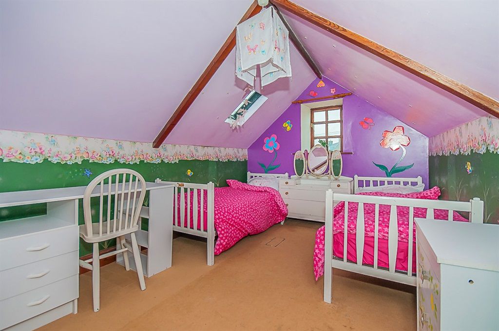 Property Details For Cartshed Cottage Newton Kettering Nn14 1bw Zoopla