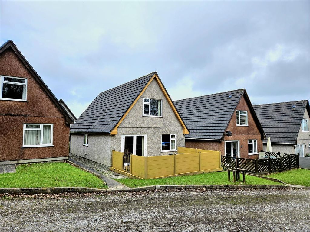 4 bed chalet for sale in Park, Callington PL17, £115,000 Zoopla