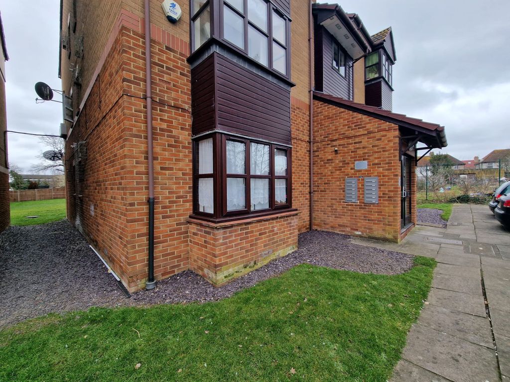 Studio for sale in Conifer Way, Wembley HA0 Zoopla