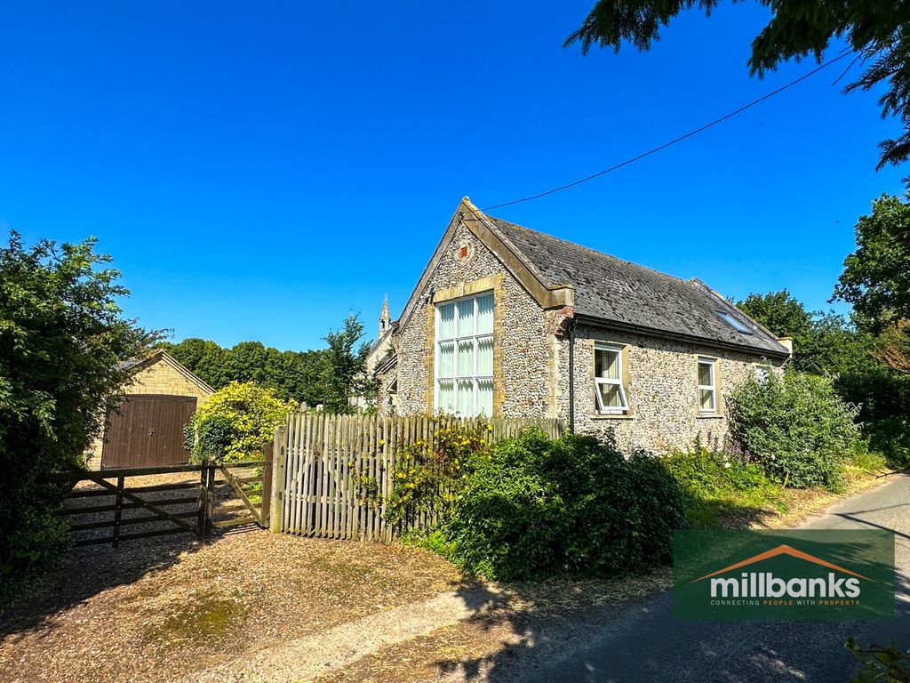 3 bed detached house for sale in Stow Bedon, Attleborough, Norfolk NR17