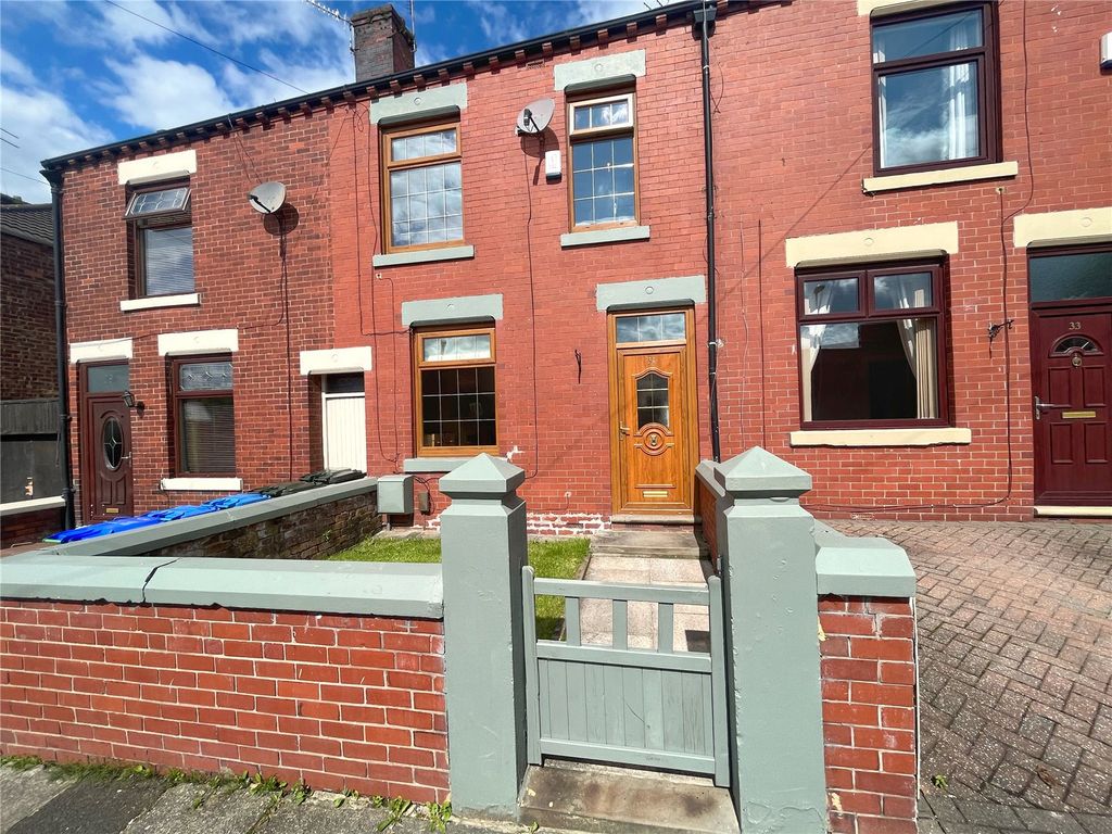 3 bed terraced house for sale in Jubilee Road, Middleton, Manchester