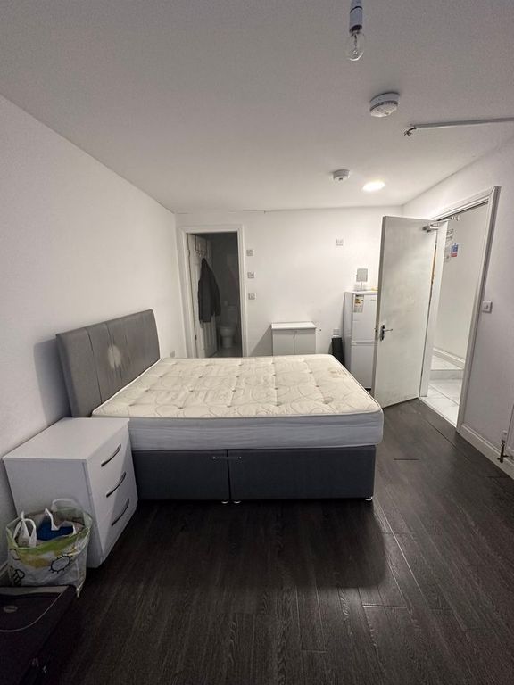 6 bed terraced house to rent in Fordhouse Lane, Stirchley, Birmingham