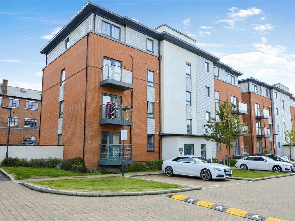 2 bed flat for sale in Rembrandt Way, Watford WD18 Zoopla