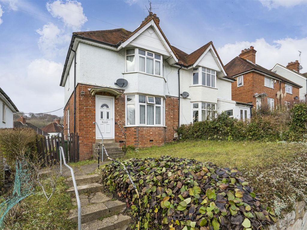 3 bed semidetached house for sale in Totteridge Road, High