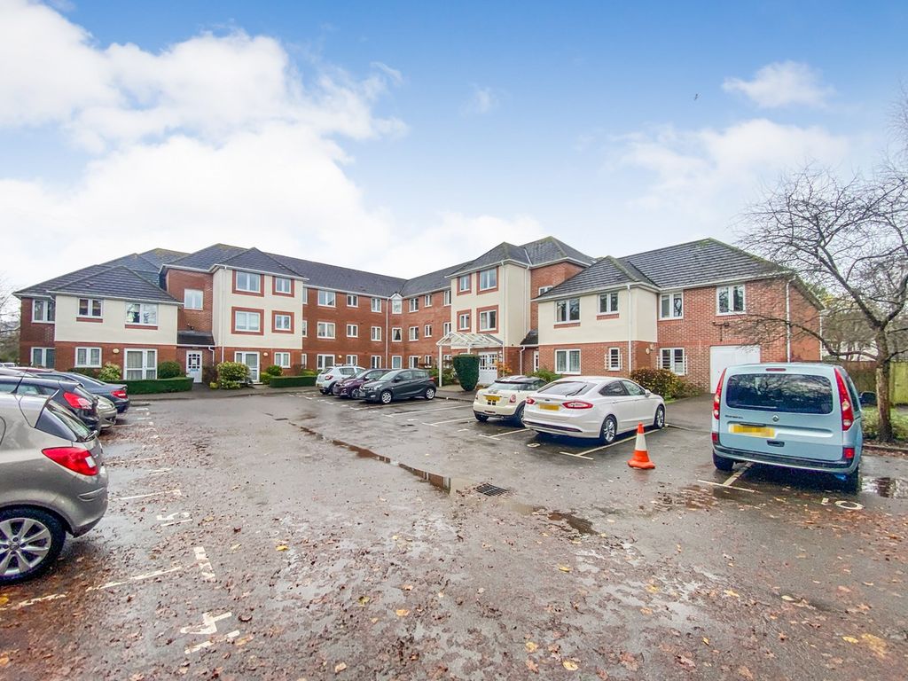 2 bed property for sale in Station Road, West Moors, Ferndown BH22, £