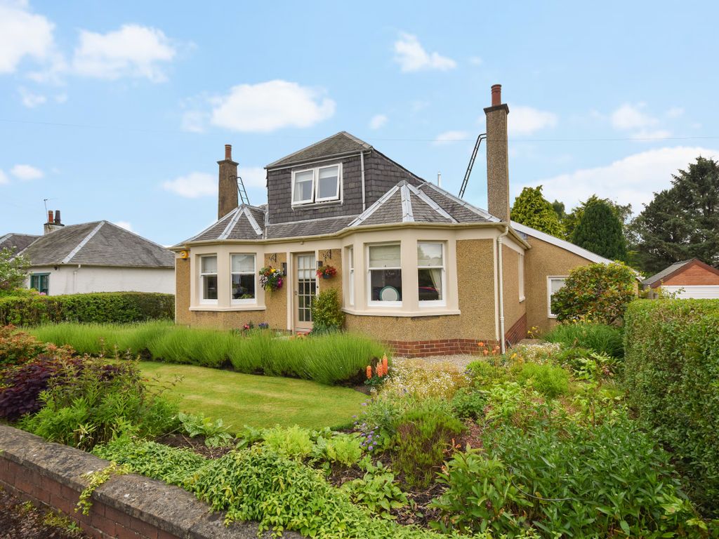 5 bed detached house for sale in Victoria Avenue, Carluke ML8, £470,000