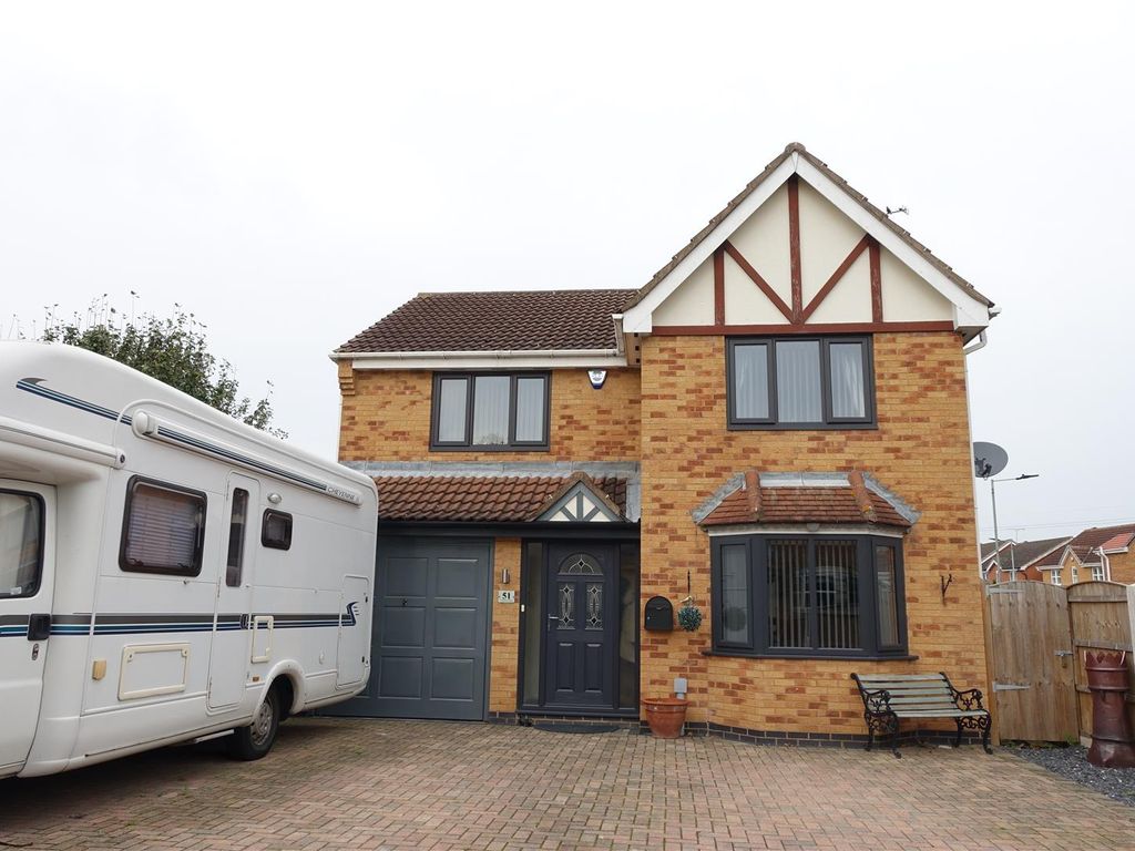 4 bed detached house for sale in Kingfisher Road, AdwickLeStreet, Doncaster DN6, £315,000 Zoopla