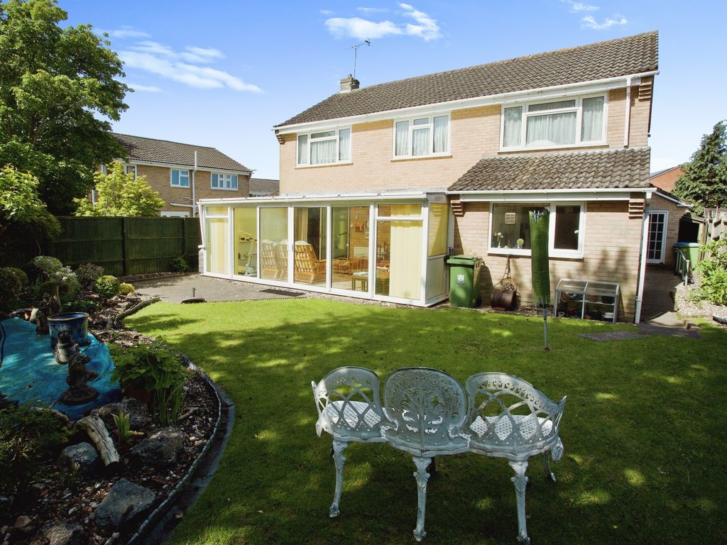 4 bed detached house for sale in Cardinal Way, Locks Heath, Southampton