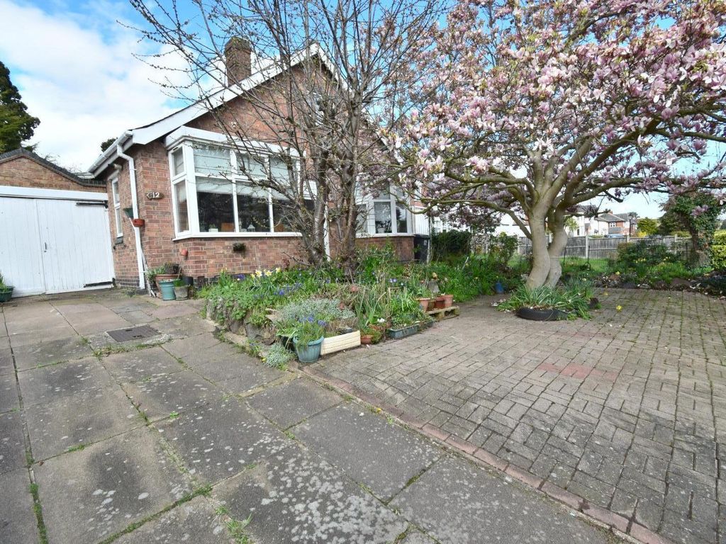 3 bed detached bungalow for sale in Scraptoft Lane, Humberstone LE5