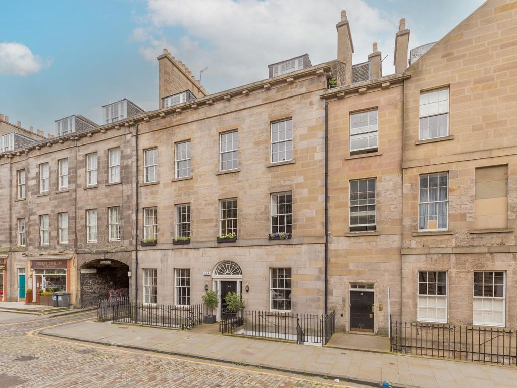 3 bed flat for sale in Union Street, New Town, Edinburgh EH1, £725,000
