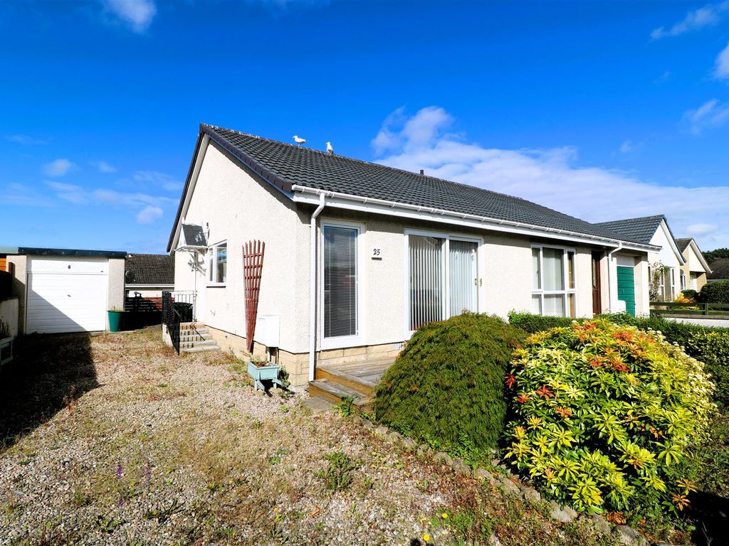 2 bed semidetached bungalow for sale in Mossmill Park, Mosstodloch