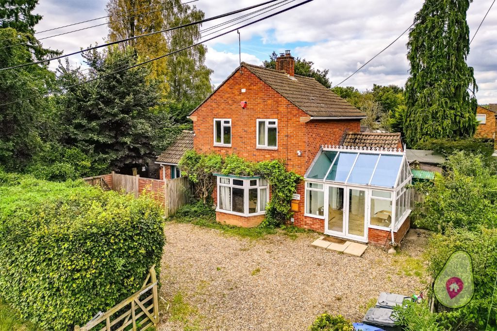 3 bed detached house for sale in Milley Road, Waltham St. Lawrence