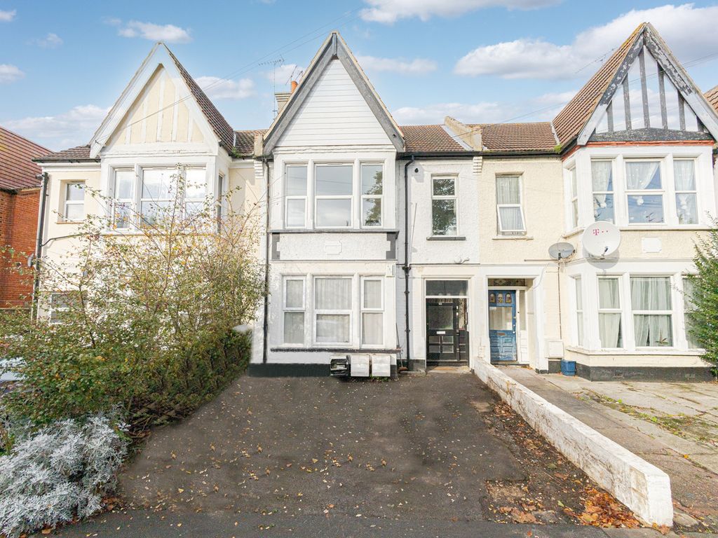 1 bed flat to rent in Valkyrie Road, WestcliffOnSea SS0 Zoopla