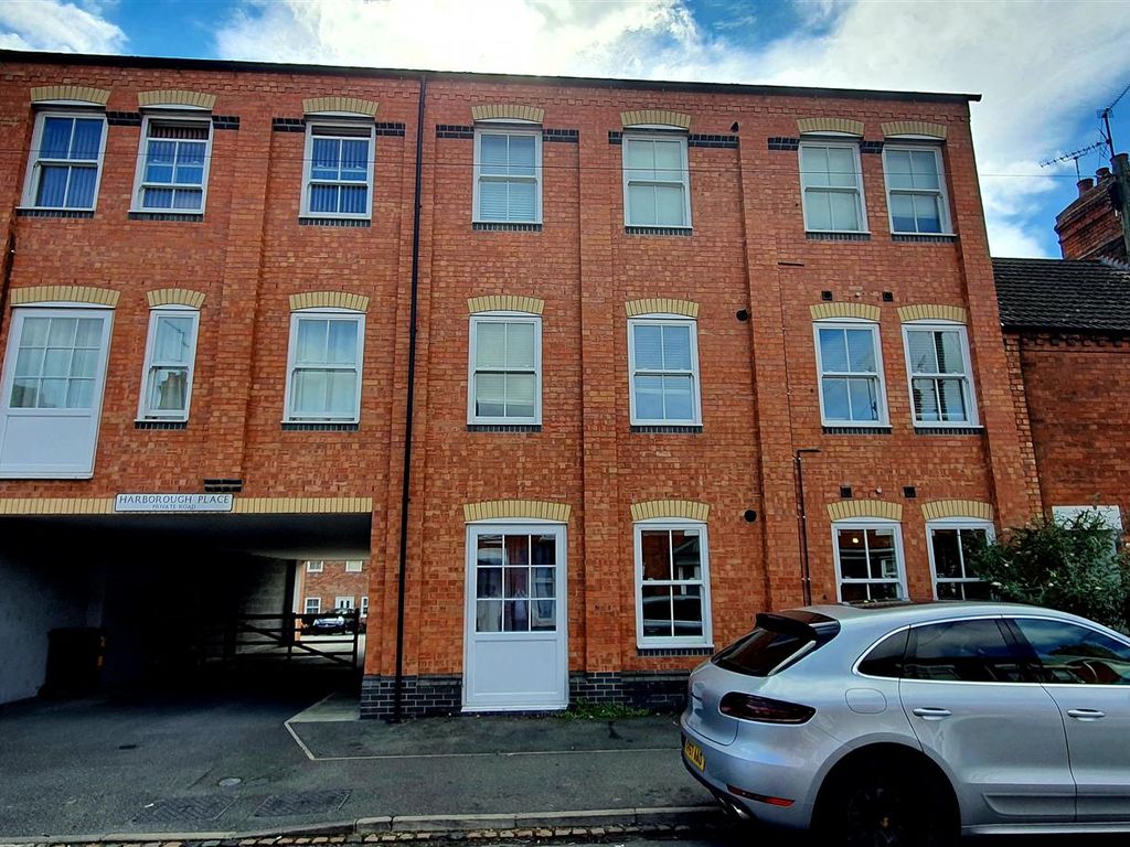 2 bed flat to rent in Harborough Place, Rushden NN10 Zoopla