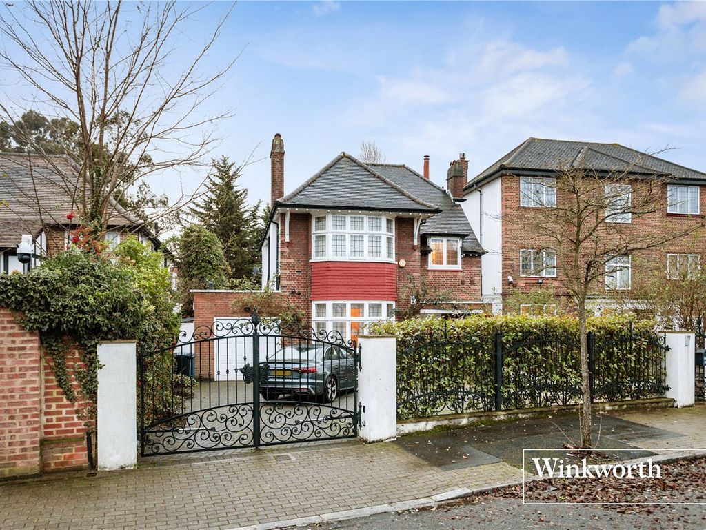 4 bed detached house for sale in Beechwood Avenue, Finchley, London N3