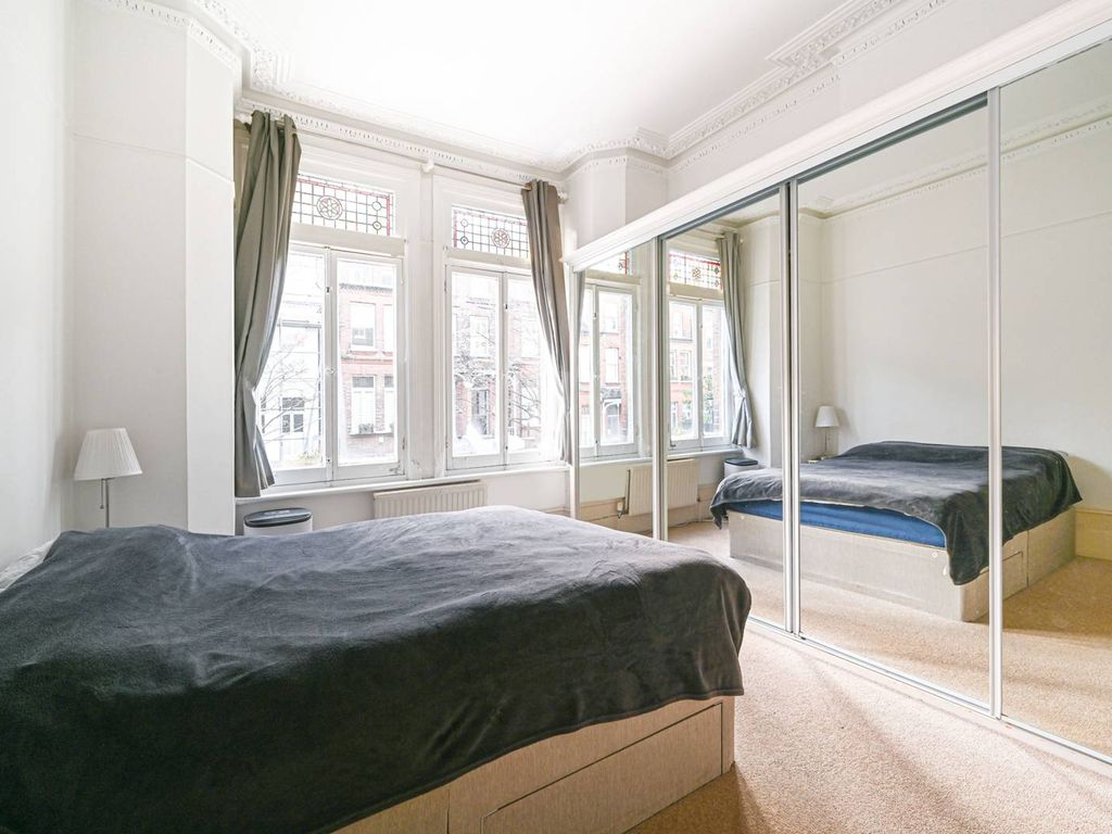 Carlingford Road, Hampstead, London NW3  