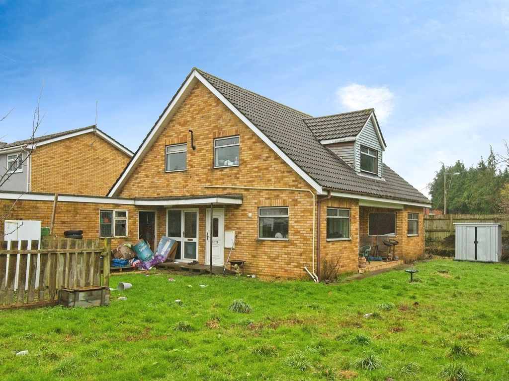 5 bed detached house for sale in Bryn Eglwys, Croesyceiliog, Cwmbran