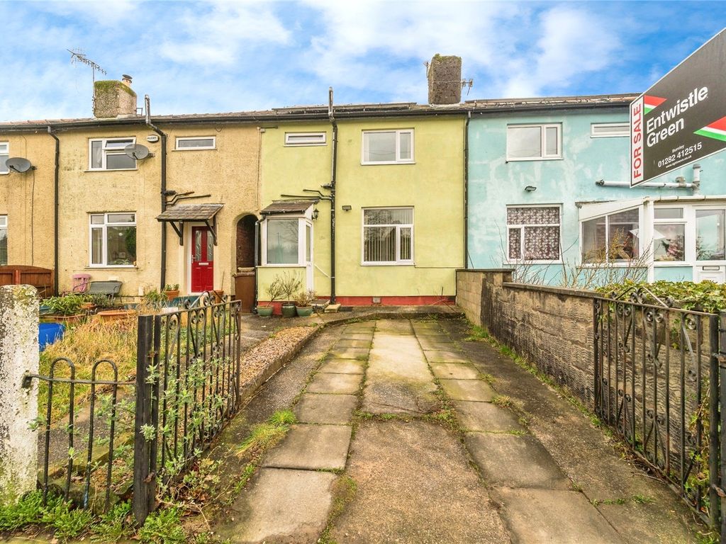 3 bed terraced house for sale in Glen View Road, Burnley, Lancashire
