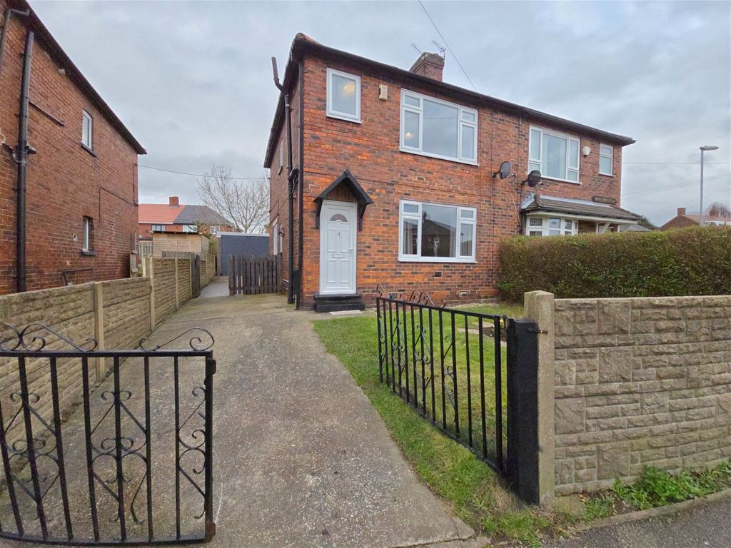 3 bed semidetached house for sale in Beech Avenue, Cudworth, Barnsley