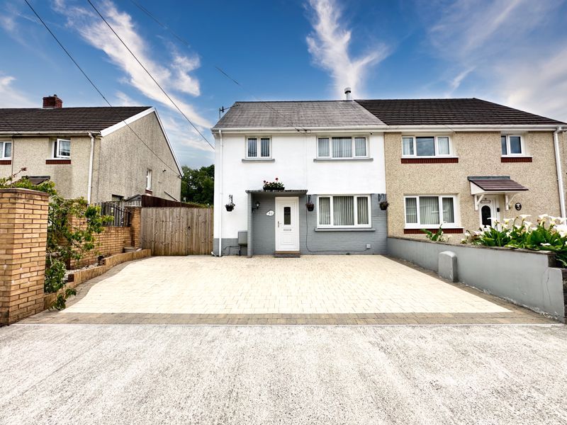 3 bed semidetached house for sale in Ynys Yr Afon, Clyne, Neath SA11