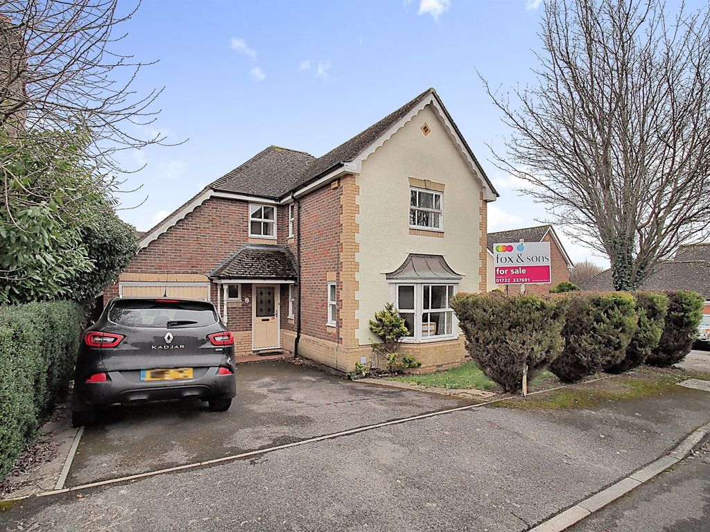 4 bed detached house for sale in Pilgrims Mead, Salisbury