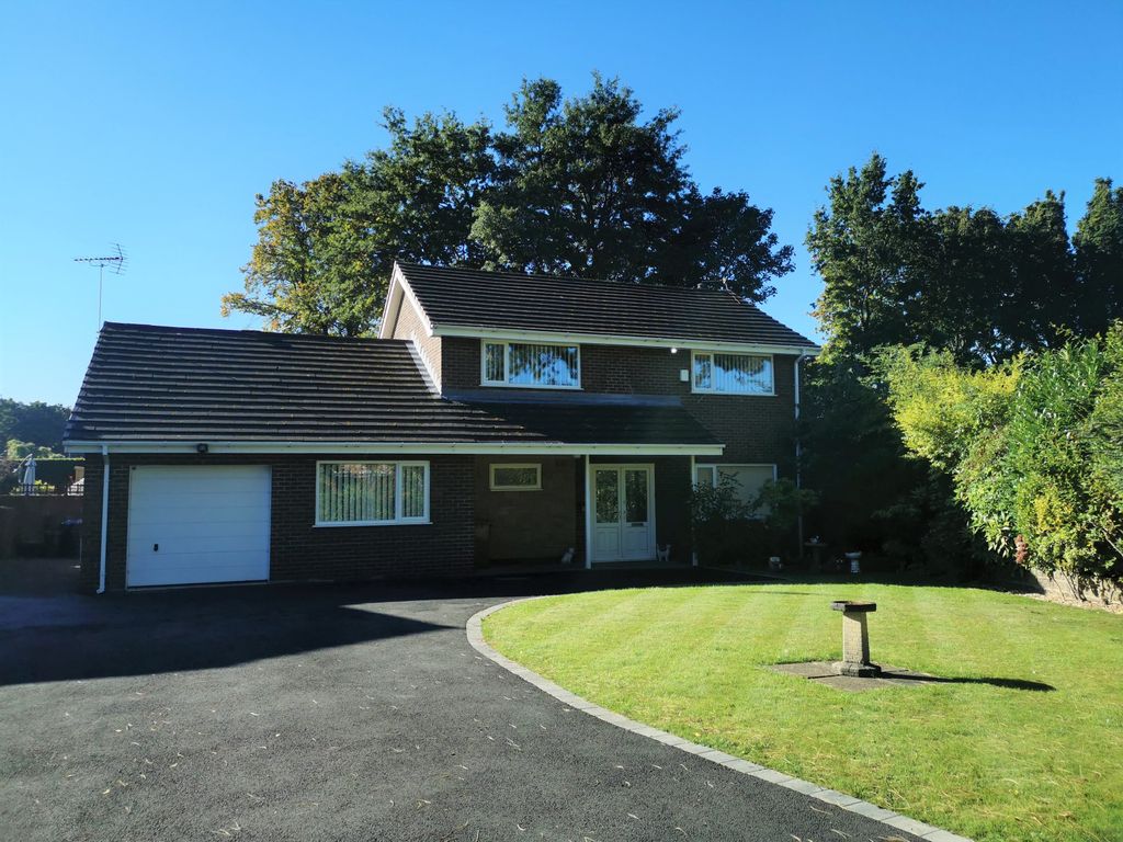 3 bed detached house for sale in Nursery Close, Leyland PR25 Zoopla