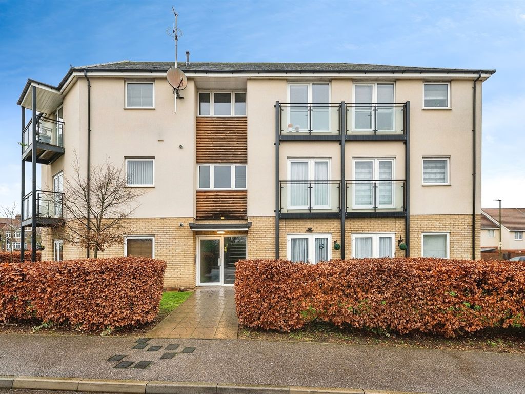 2 bed flat for sale in The Cedars, Broxbourne EN10, £289,995 Zoopla