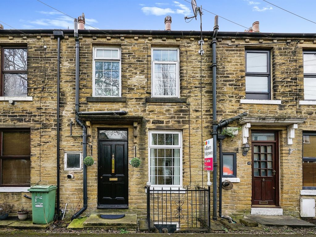 2 bed terraced house for sale in Belle Vue Terrace, Guiseley, Leeds