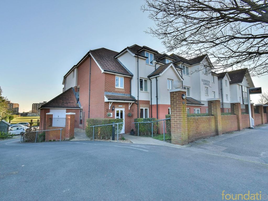 1 bed property for sale in 21 Cooden Drive, BexhillOnSea TN39 Zoopla