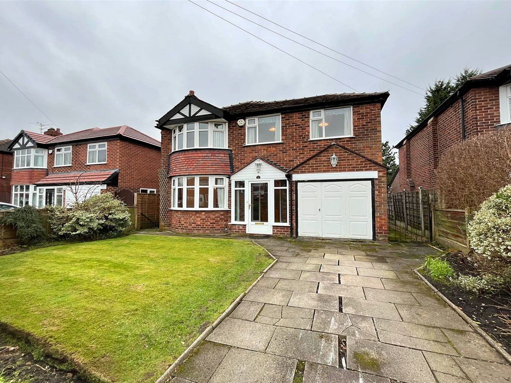 3 bed detached house for sale in Derbyshire Road South, Sale M33, £