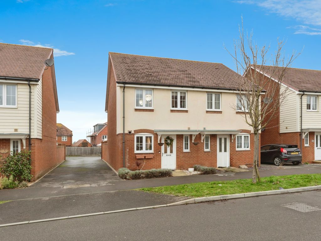 2 bed semidetached house for sale in Benjamin Gray Drive