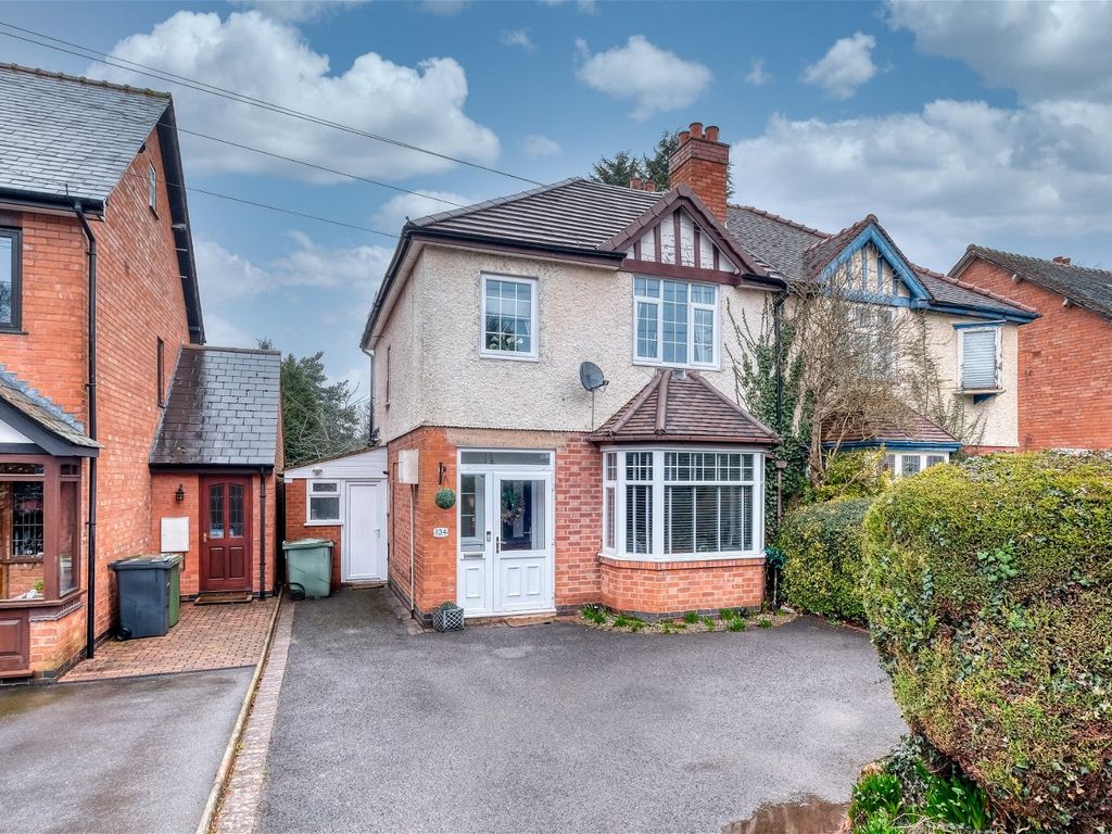 3 bed semidetached house for sale in Bromsgrove Road, Batchley